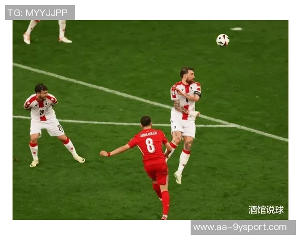 C罗单刀挑射被扑裁判判越位引发争议球迷热议比赛判罚