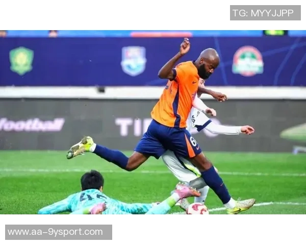 海牛险胜之战陈哲超精彩进球遭判越位引发争议 海牛险胜之战陈哲超精彩进球遭判越位引发争议